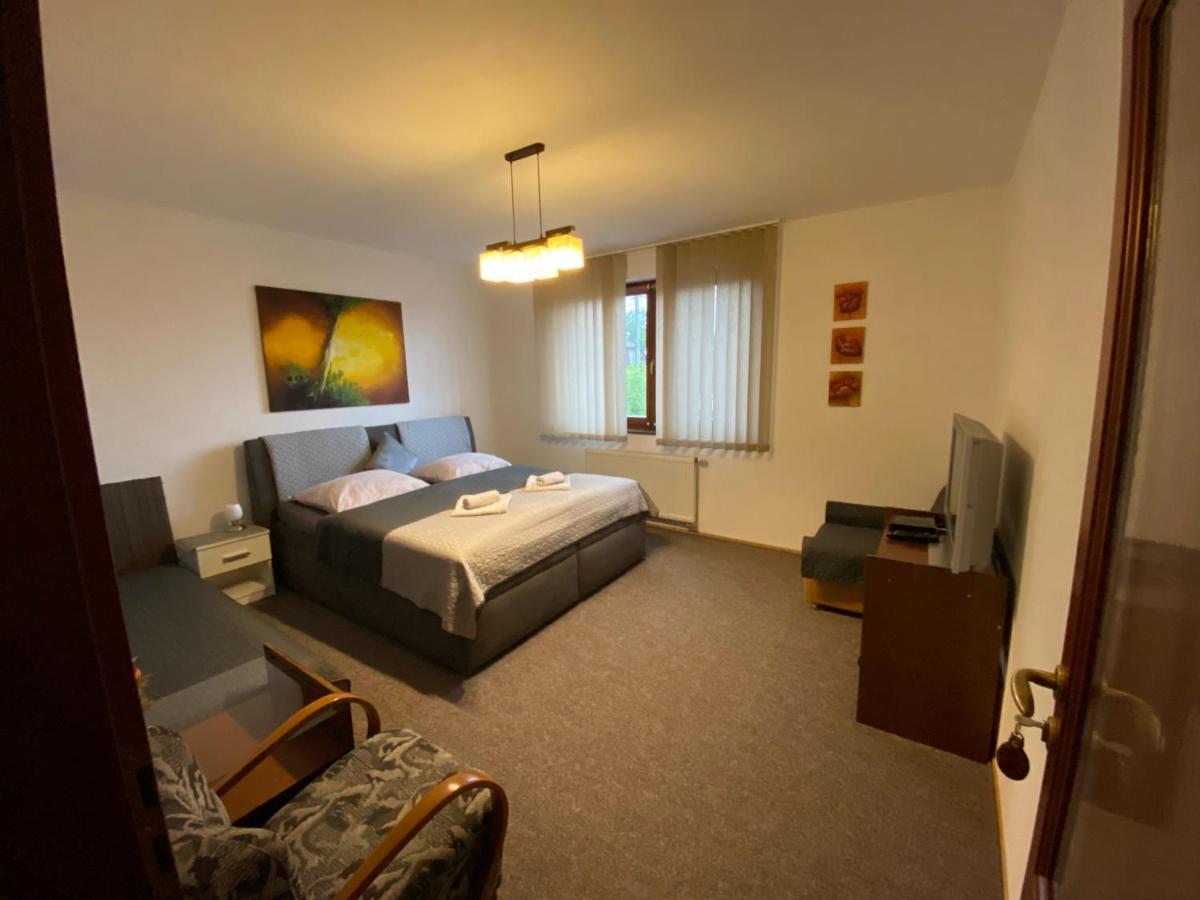 Brezno 2 Izbovy Apartman Sabi Екстериор снимка