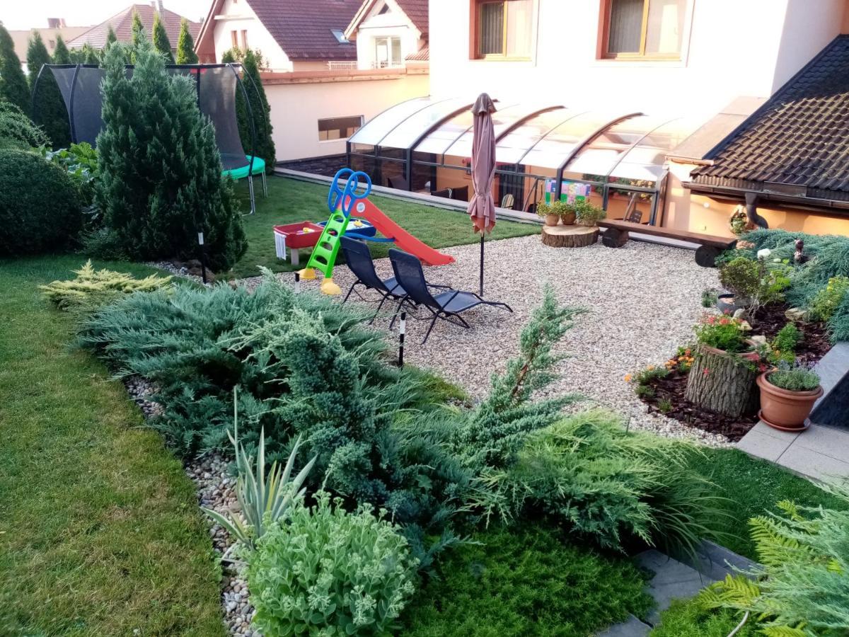 Brezno 2 Izbovy Apartman Sabi Екстериор снимка