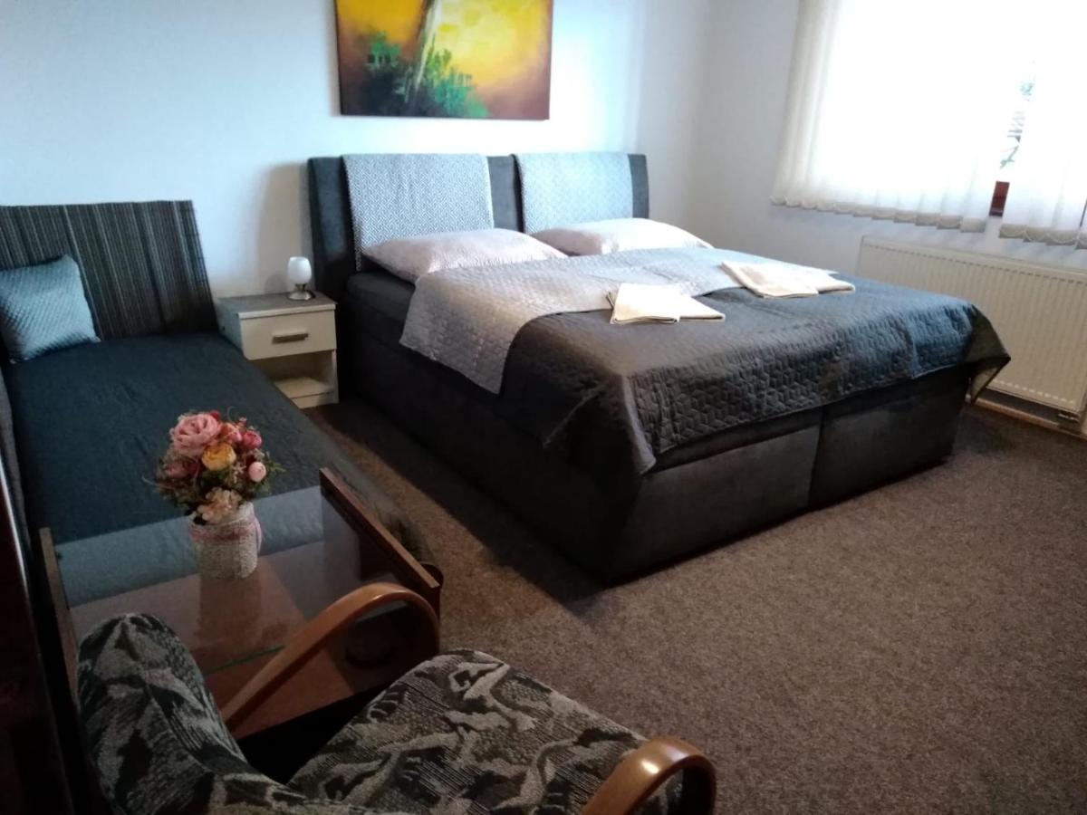 Brezno 2 Izbovy Apartman Sabi Екстериор снимка